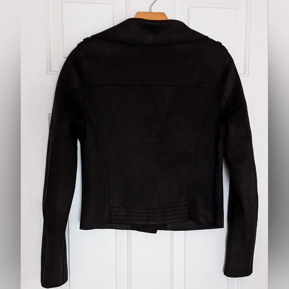 Chic Cropped Faux Suede Moto Jacket - Picture 3 of 7